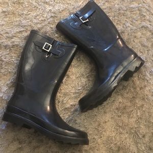 Black Rain Boots